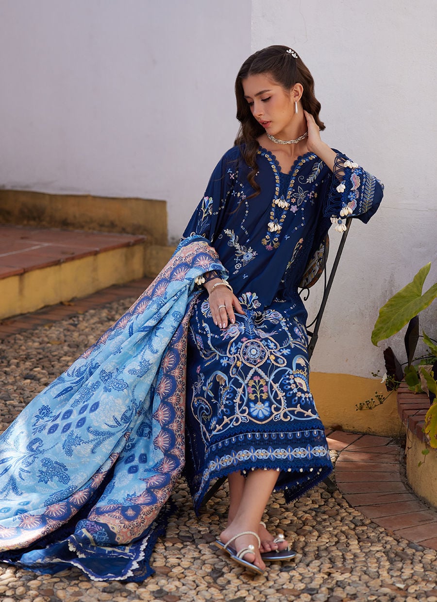Nia Navy