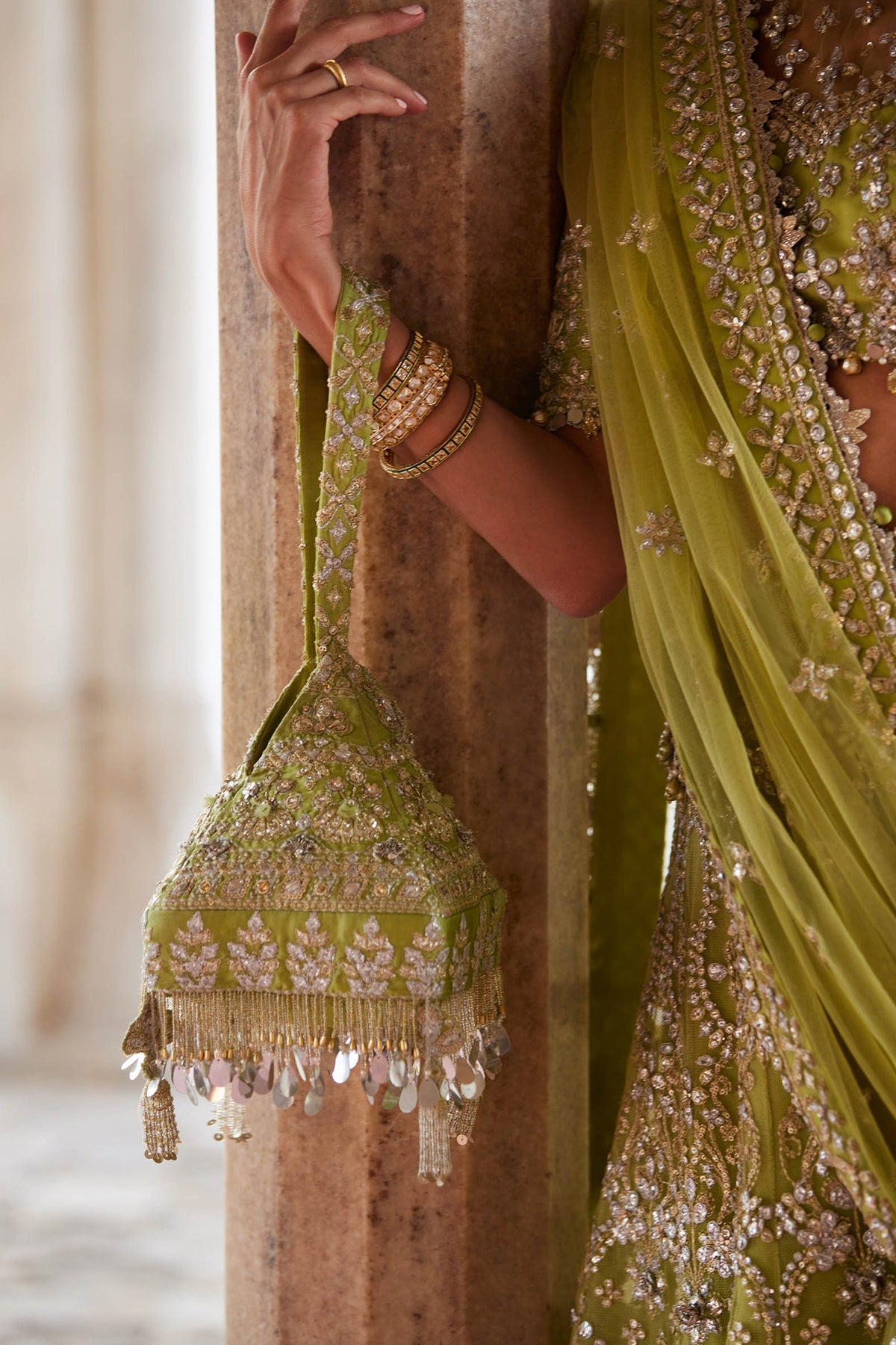 NOORE SITARA (ZC25-01)