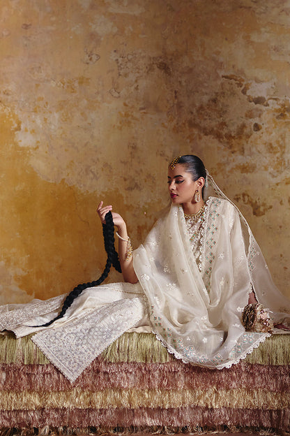 Luvina - Silk Pret 5Pc Suit