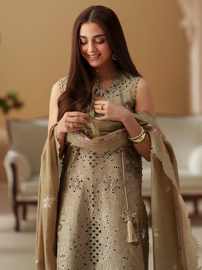 D-113-A | 3 PC Luxury Lawn