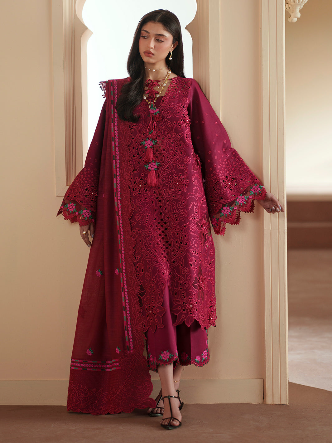 D-113-B | 3 PC Luxury Lawn