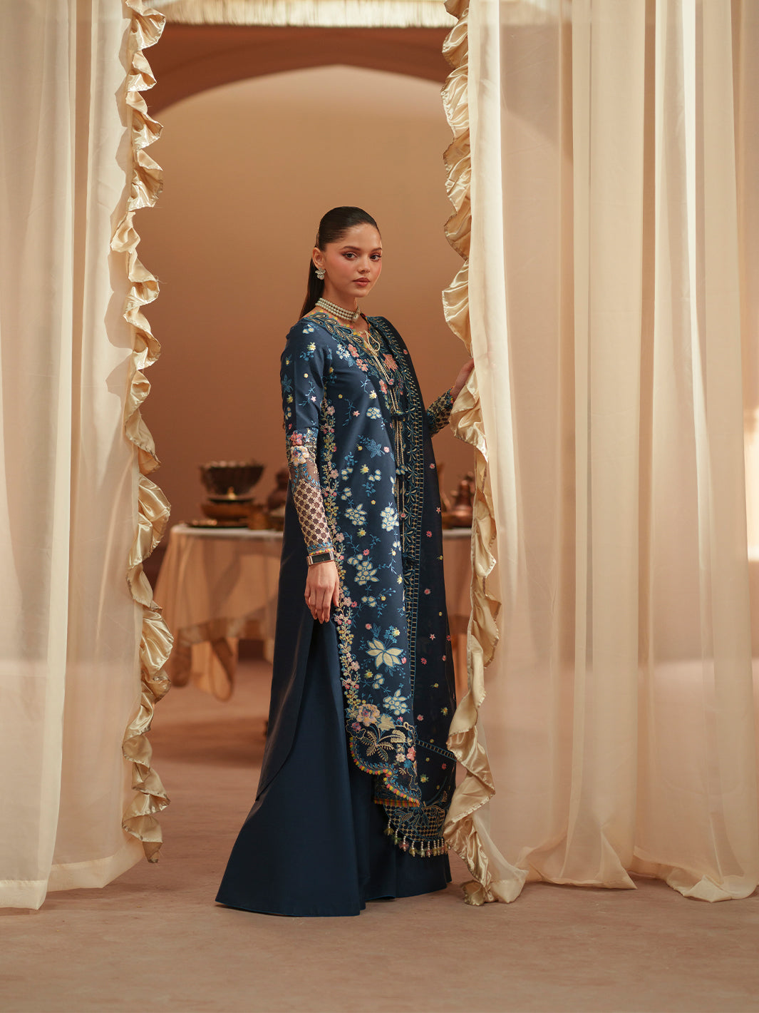 D-117-C | 3 PC Luxury Lawn