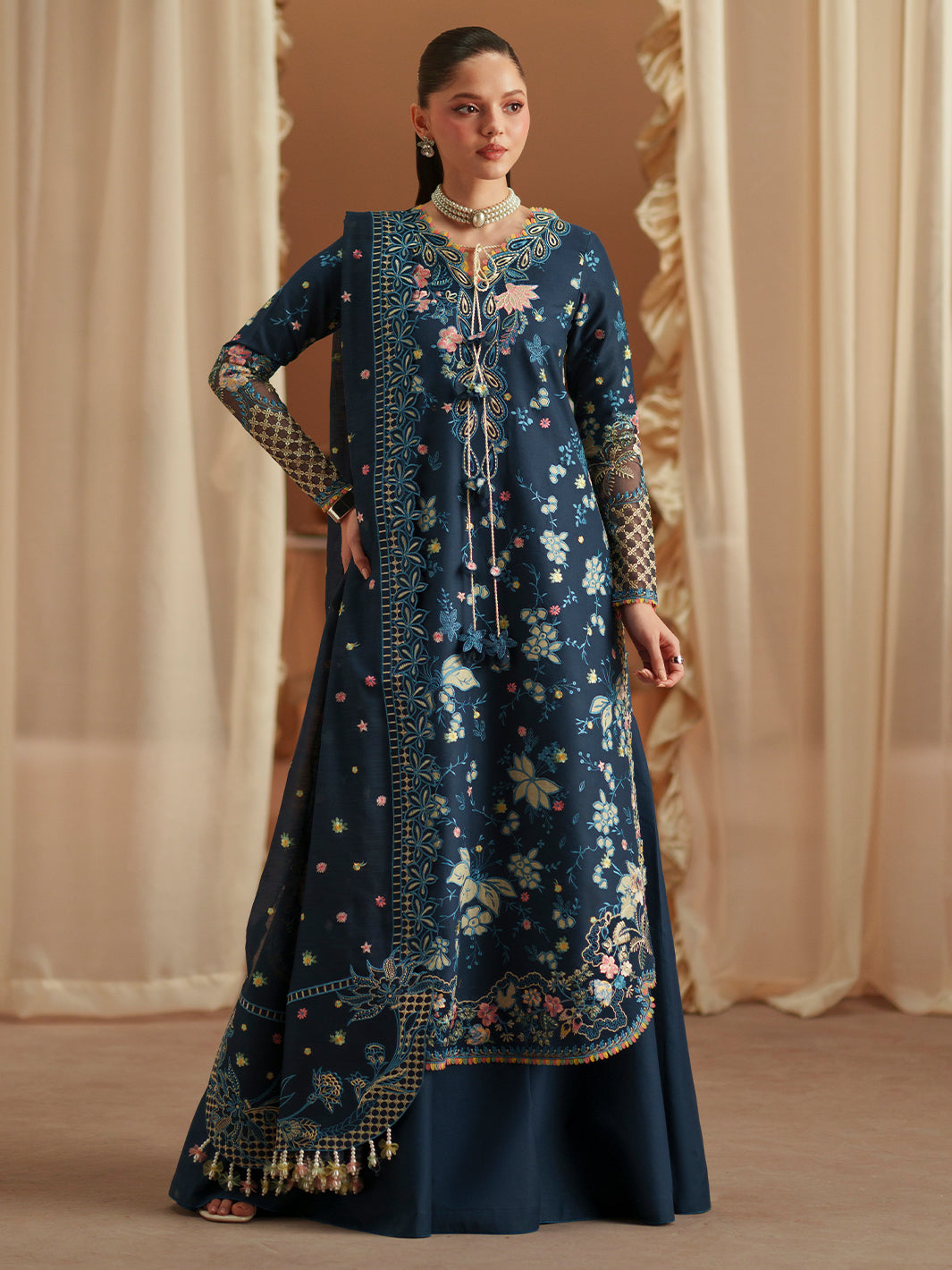 D-117-C | 3 PC Luxury Lawn
