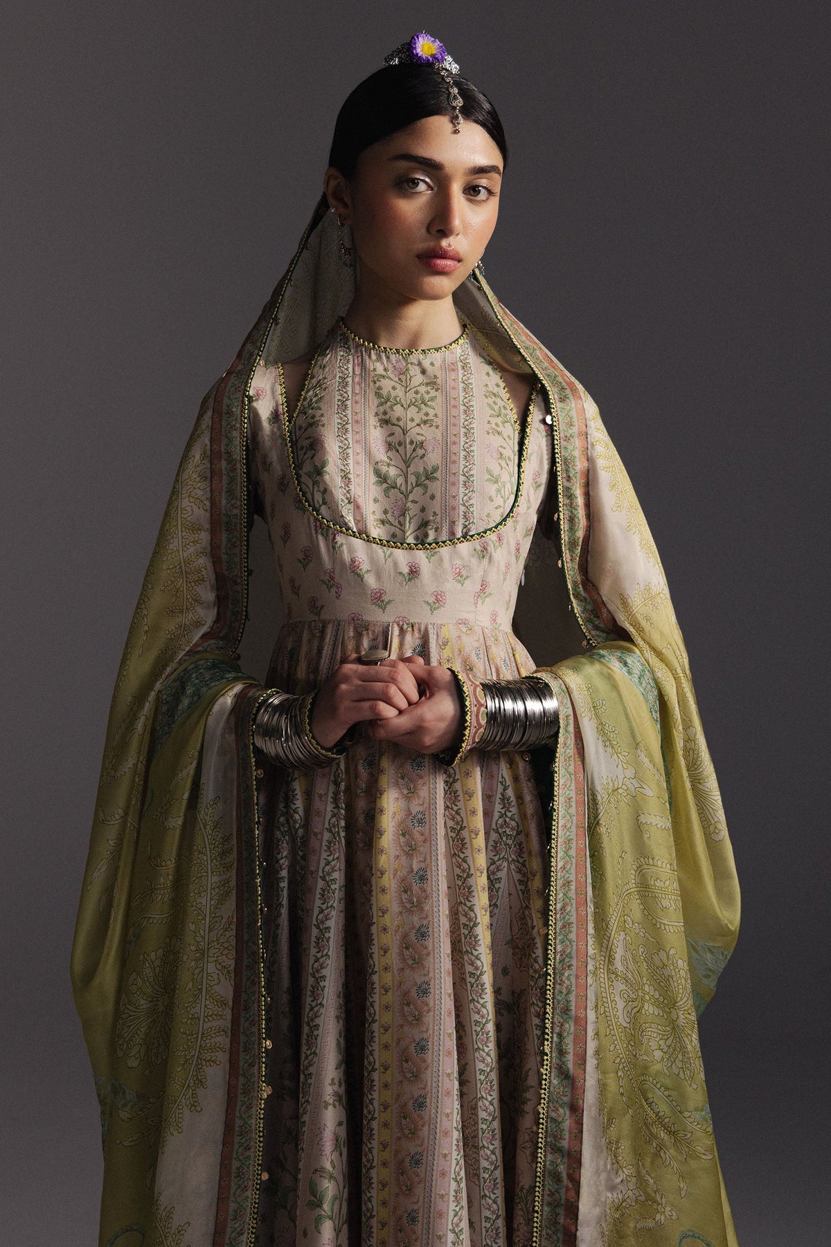 Hoorain-D8