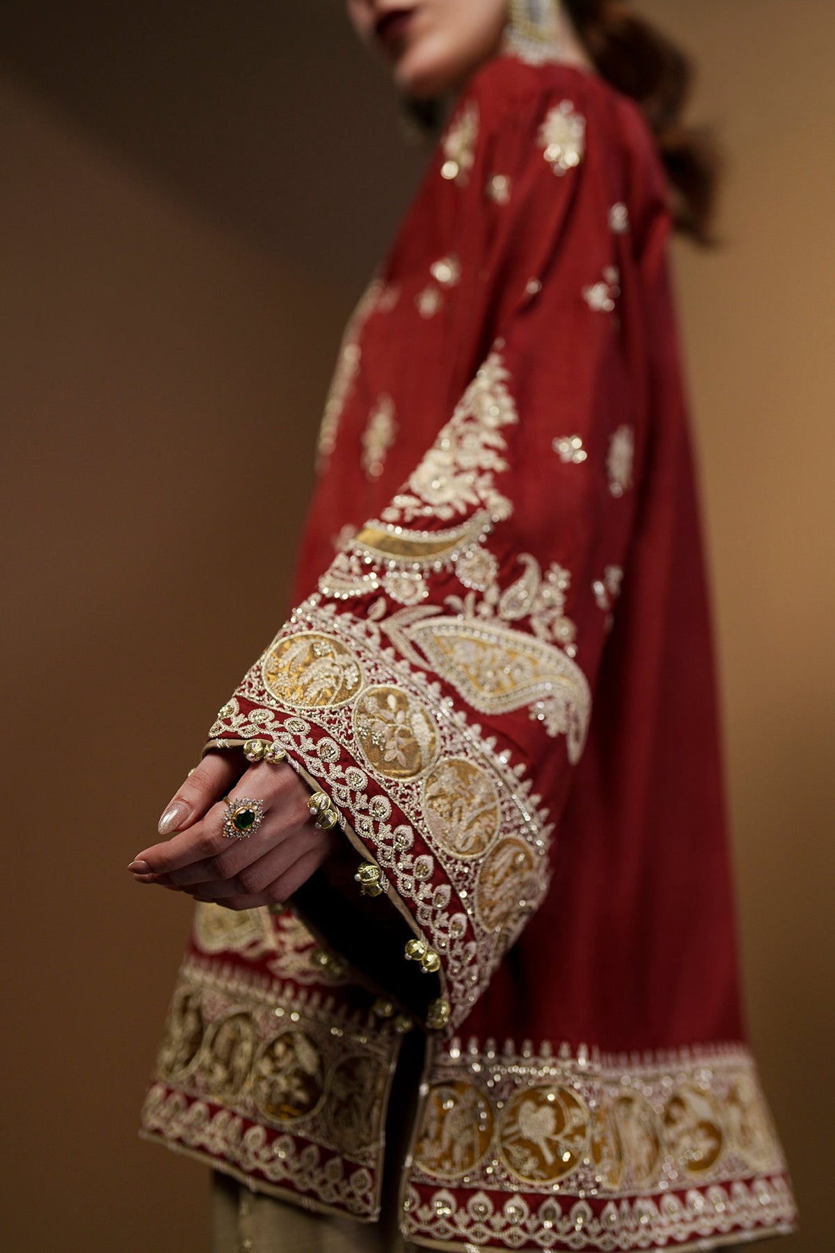 EMBROIDERED SUIT (E1219/104/304)