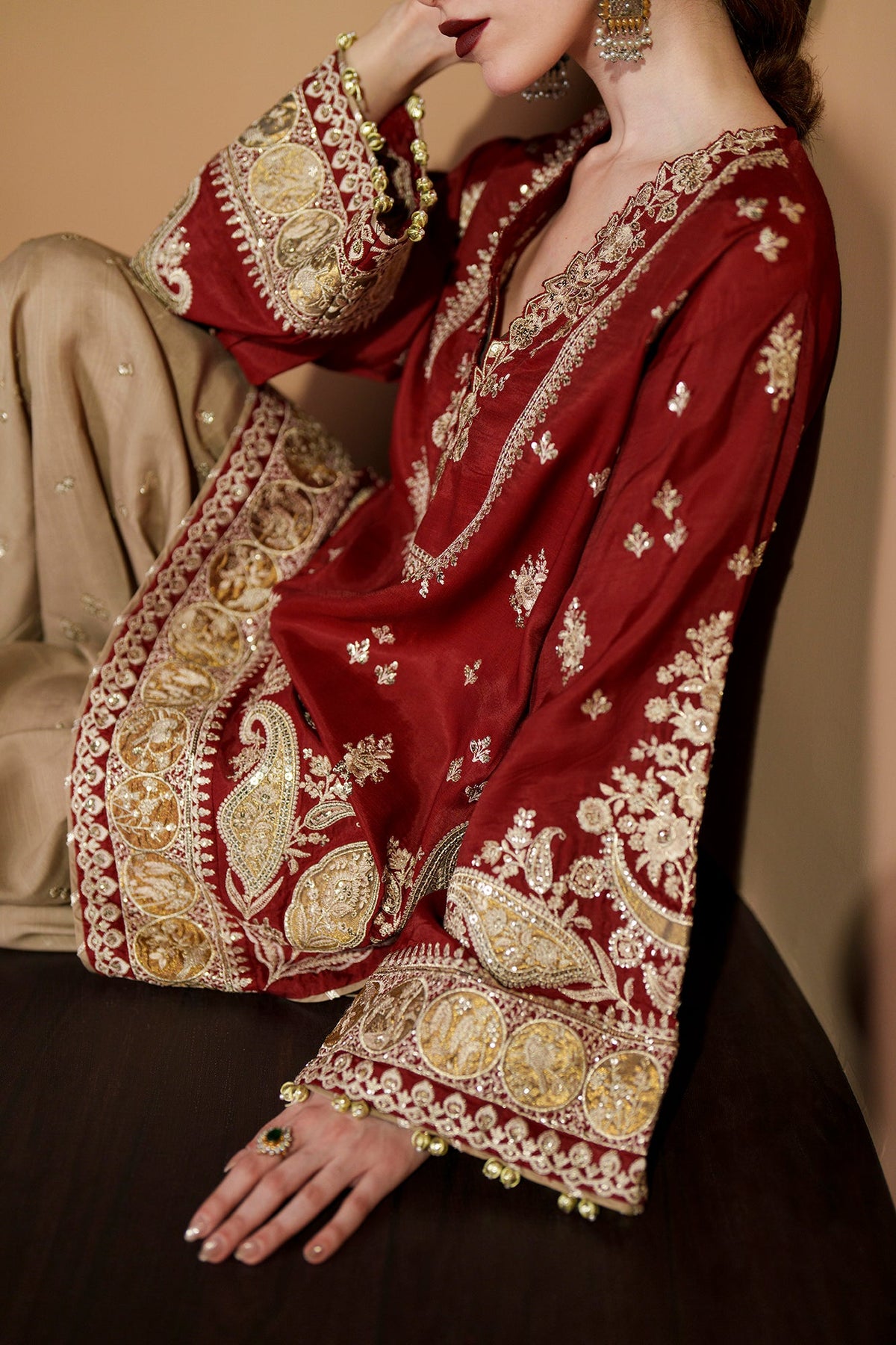 EMBROIDERED SUIT (E1219/104/304)