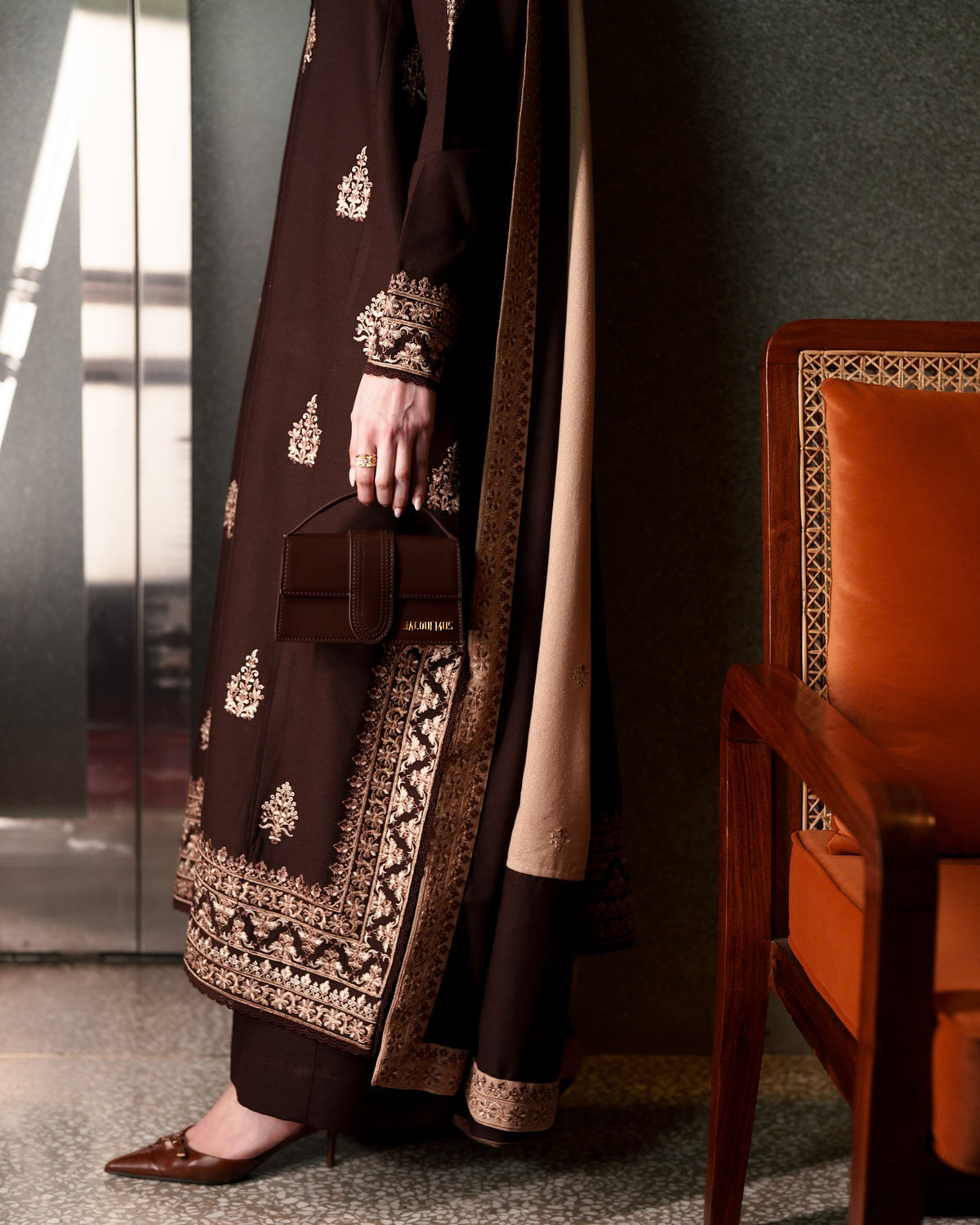 LOOK 1 LUXURY KARANDI SET: HOT CHOCOLATE