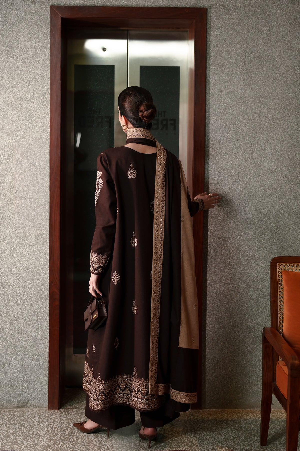 LOOK 1 LUXURY KARANDI SET: HOT CHOCOLATE